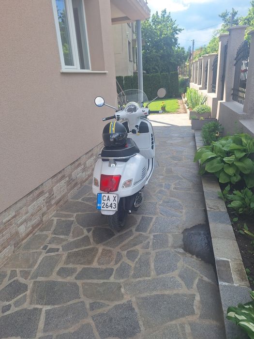 Vespa GTS300 перфект