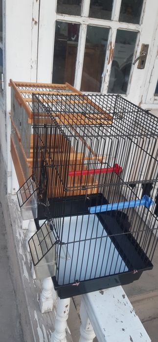 Кафаслар 2 дона зор ахволда