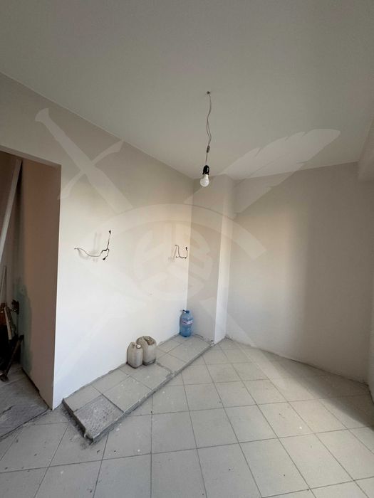 Продава се Двустаен апартамент в Варна, Владислав Варненчик - 60 кв.м за 1750 €/кв.м - Снимка #5