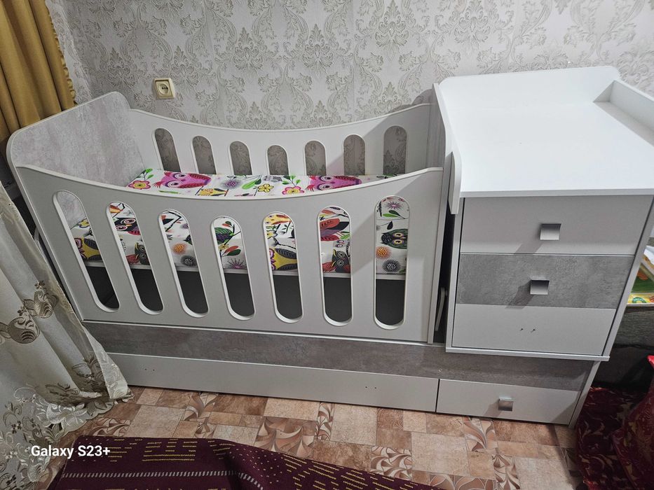 Детская кровать б/у