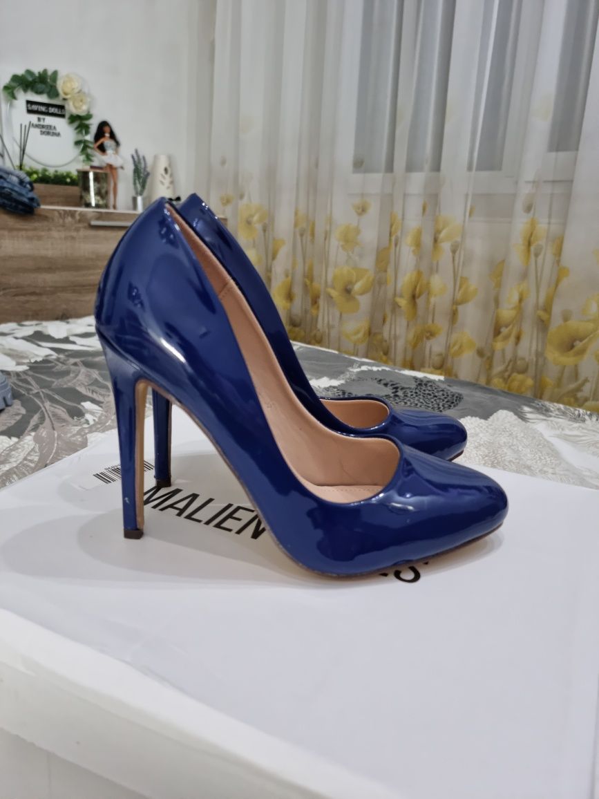 Pantofi nr 35 Botinelli Noi  bleumarin