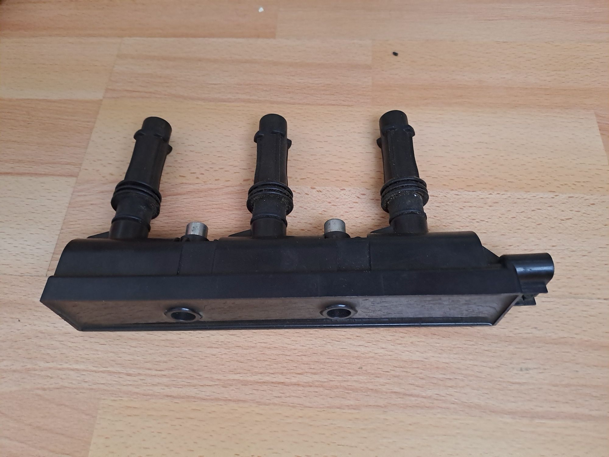 Vând bobina inducție originală Opel Corsa D,  998 cmc