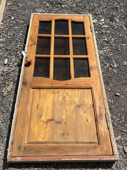 Двери, деревянные межкомнатные, 3 штук