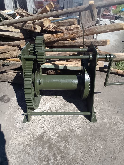 Troliu manual funcțional