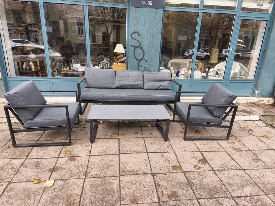 Запазена алуминиева градинска мебел