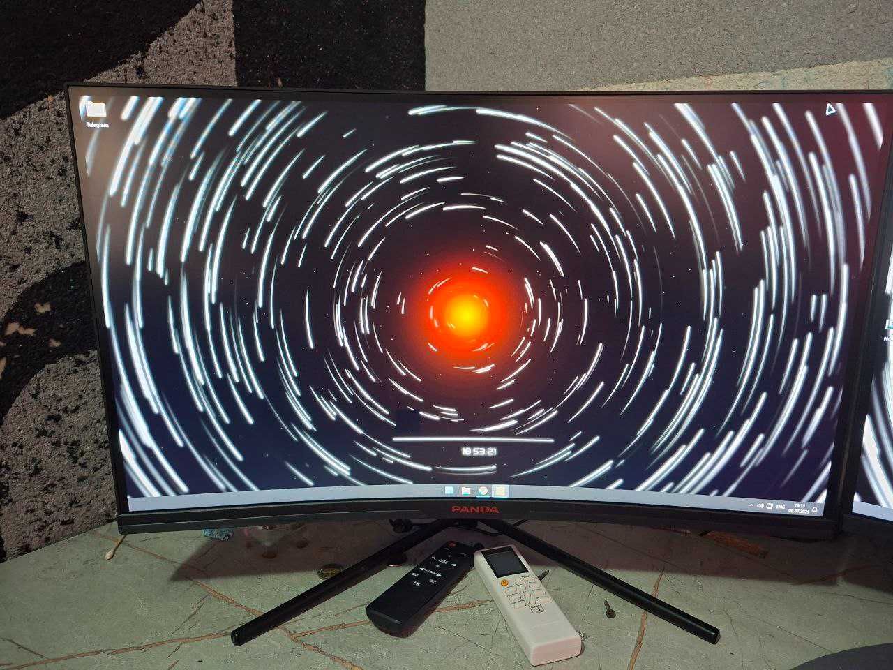 Продам два монитора Pixel и Panda 165 Гц