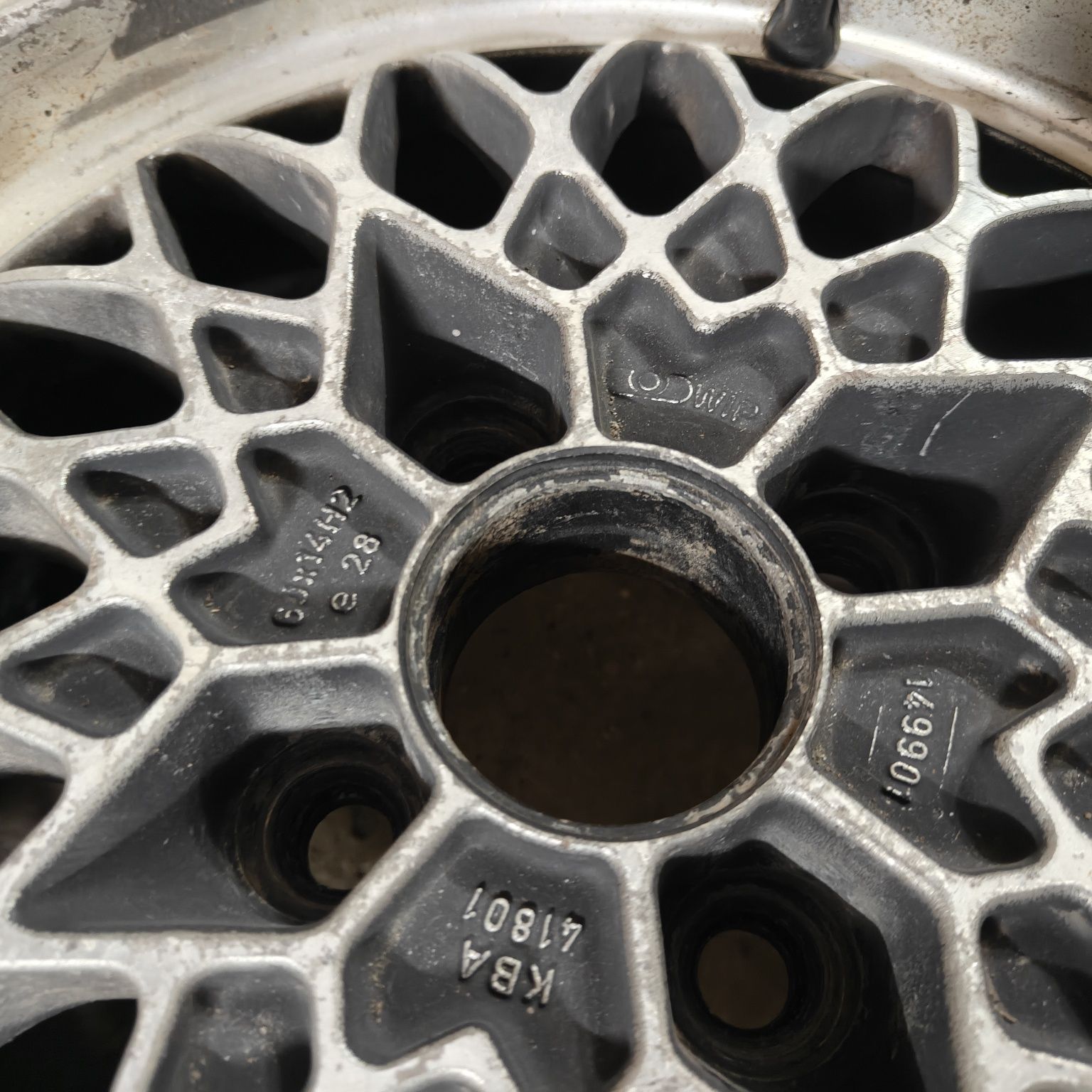 R14 PCD 4*100 Комплект легкосплавных дисков