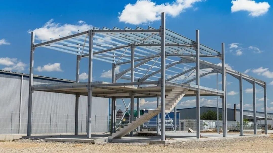 Vând hala metalica pe structura metalica la orice deschidere pentru
Ma