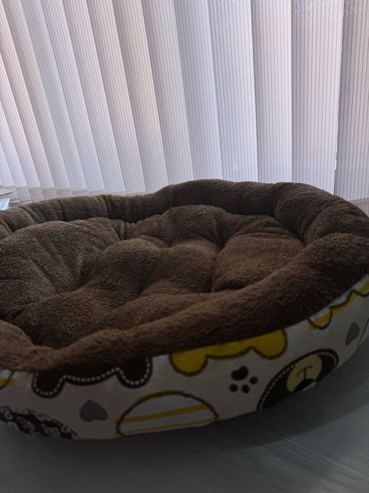 Лежака для кошек и собак