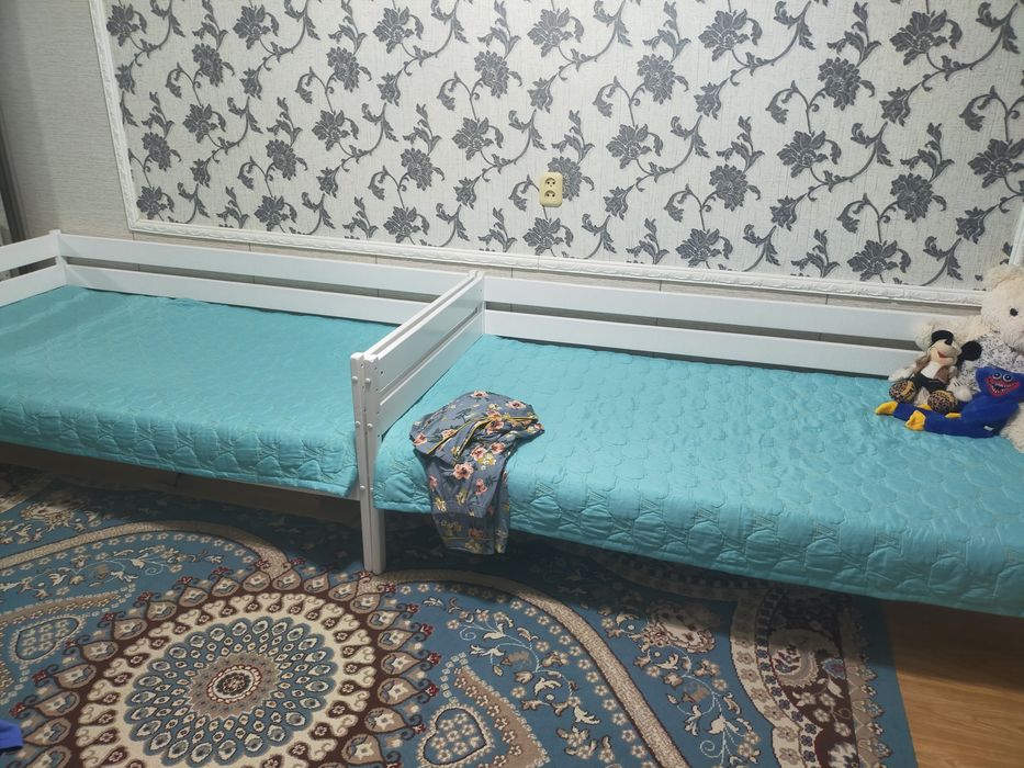 Продам детские краватки софа 180*90