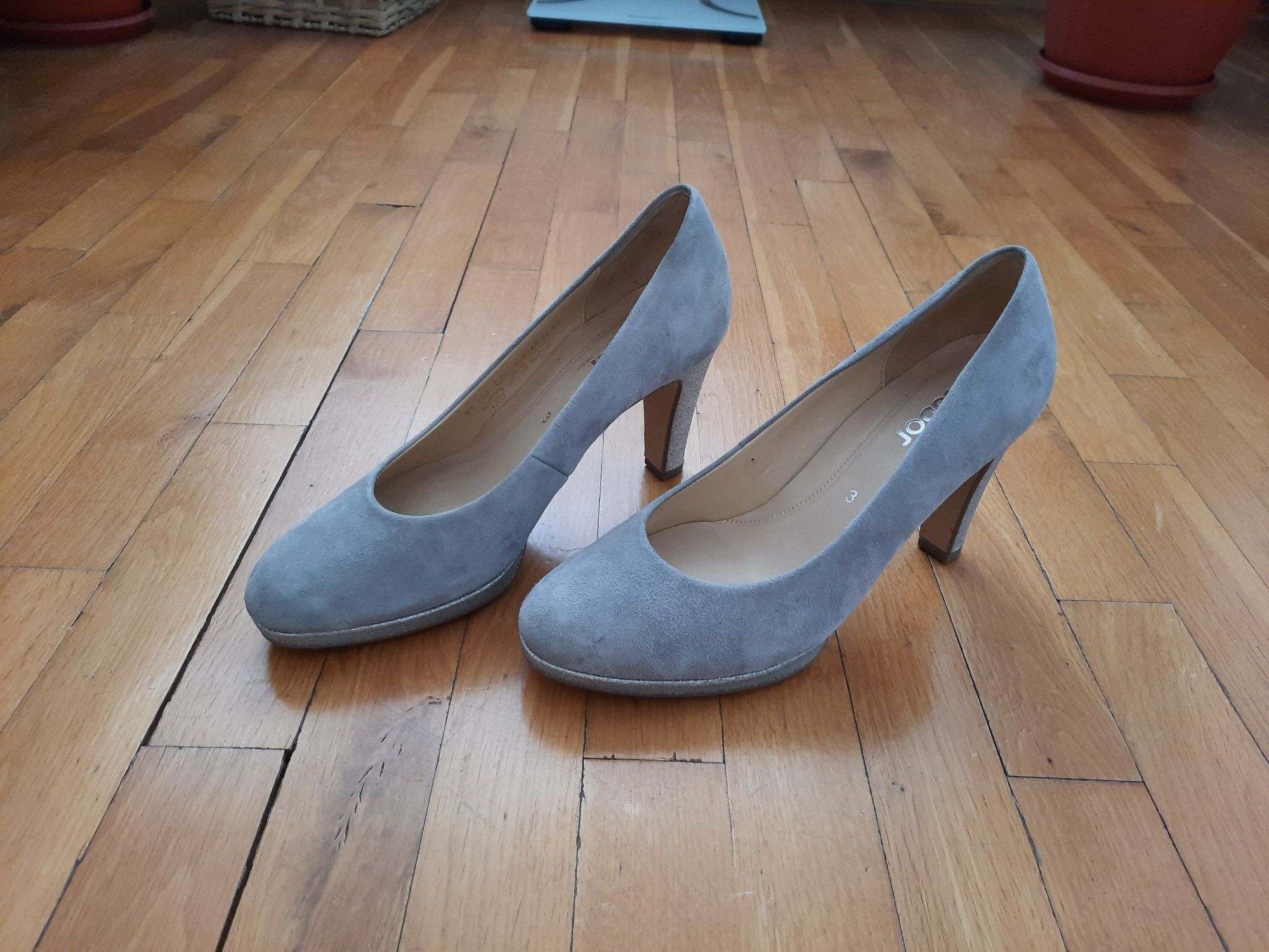 Нови обувки на Tamaris, Gabor 36 номер
