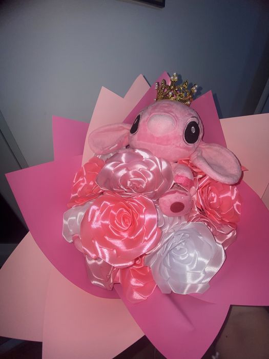 Buchet satin cu stitch