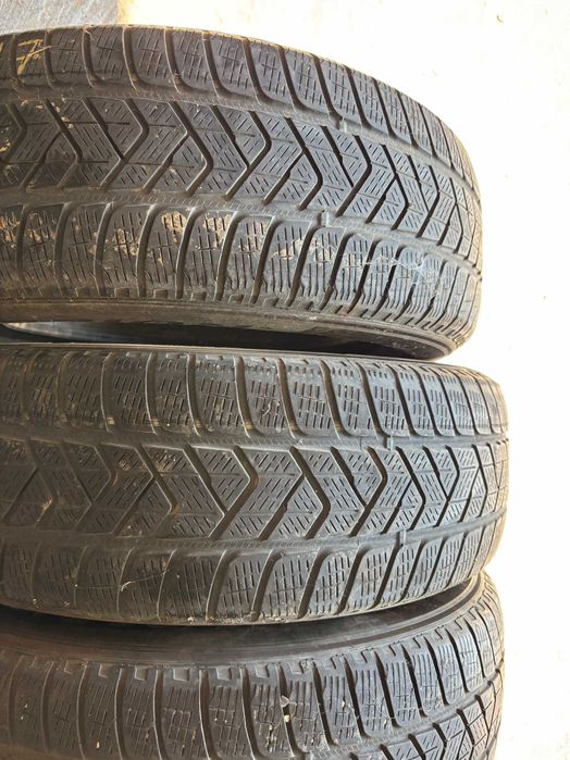 Set anvelope iarna MS 215/65/17,215 65 R17 cu montaj inclus