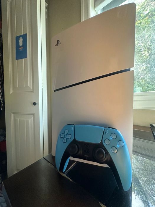 Playstastion 5, 2 джойстика