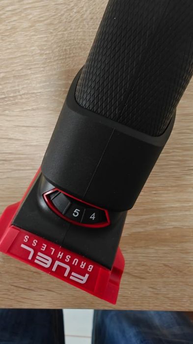 Flex cu rapid stop și cu variator de turatie de 125 model destinat pie