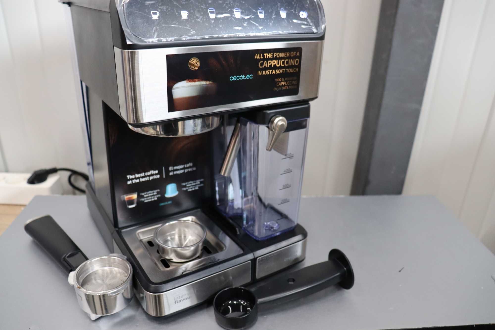 Полуавтоматична кафемашина Cecotec Power Instant-ccino 1350W, 1.4л