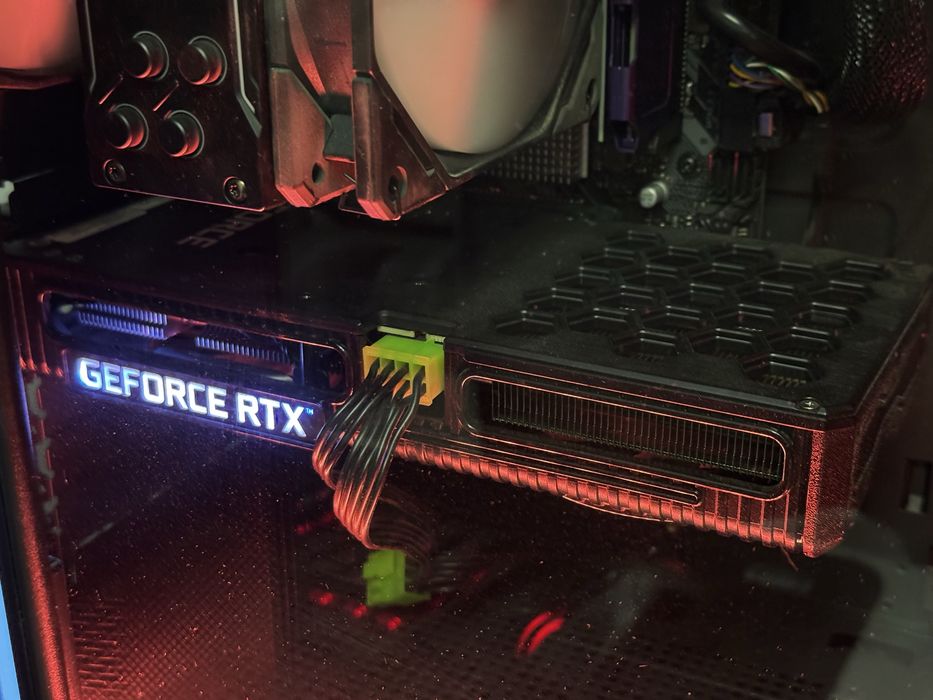 Видеокарта Nvidia RTX3050 8гб gb