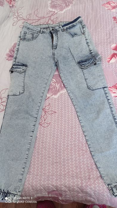 Джинсы в отличном состоянии W:30 L:32
