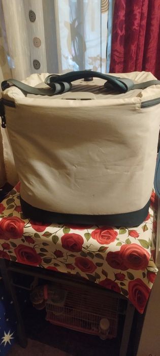 Vând geanta frigorifica 30L