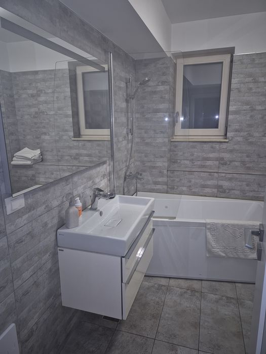 2 camere de inchiriat