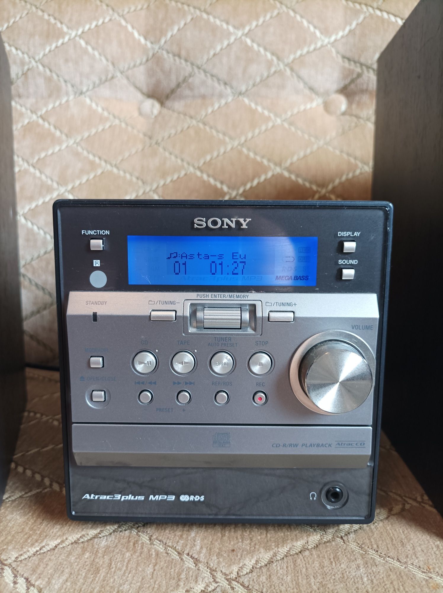 Vând mini sistem sony