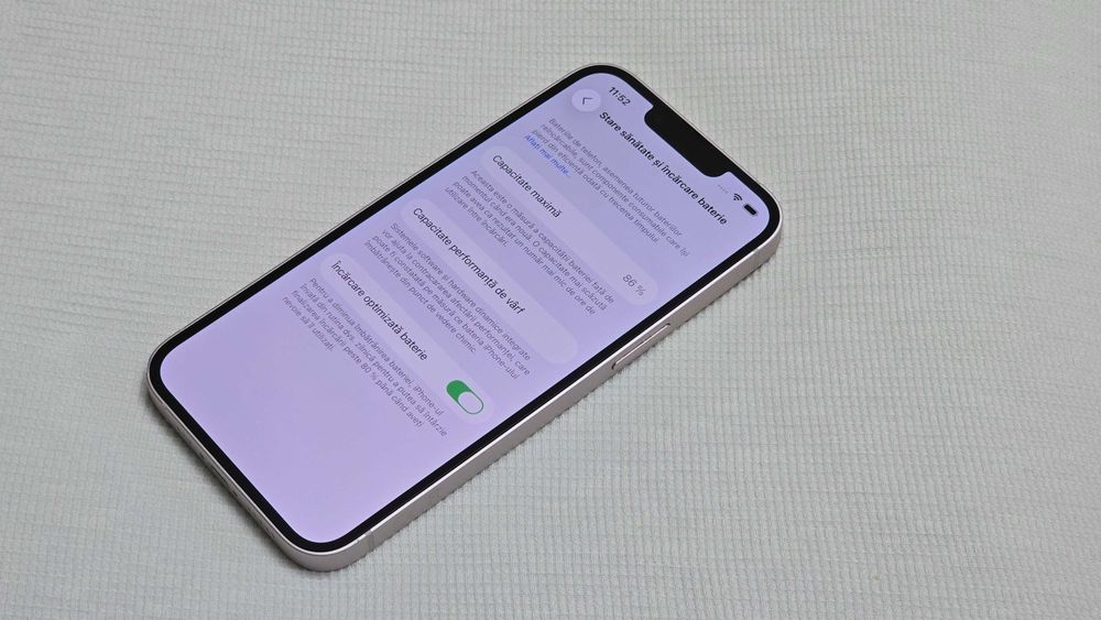 Iphone 13 10/10 roz (rar)