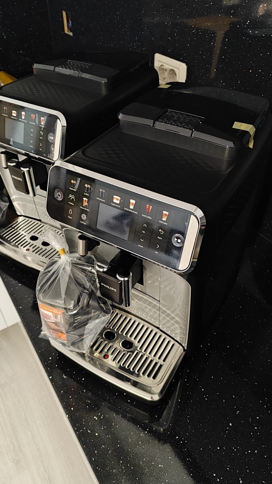 Espressor Philips seria 5500 garanție + livrare rapida