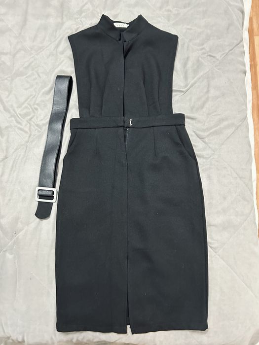 классический черный сарафан из плотный ткани