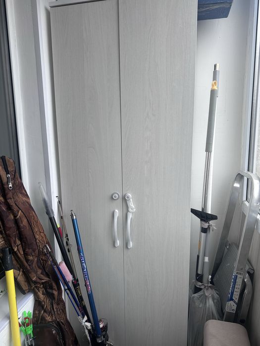 Продам шкаф светлый