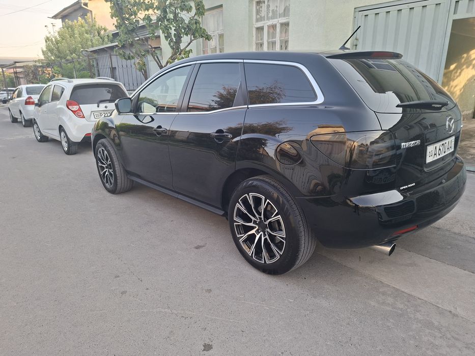 Mazda CX 7 srochna sotiladi