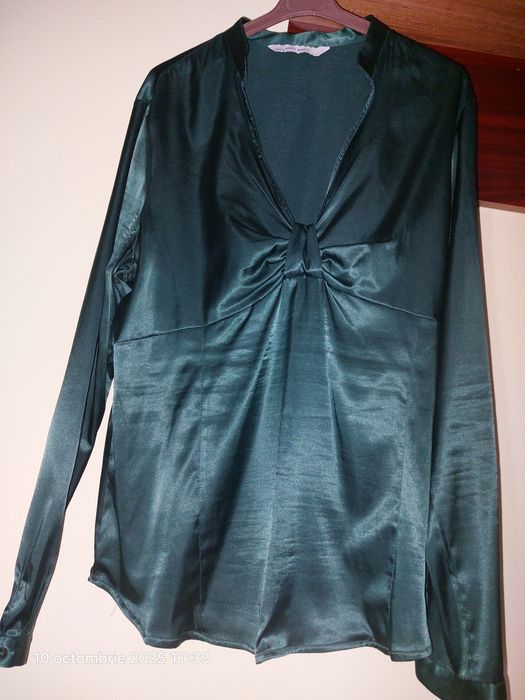 Vând bluza Zara.