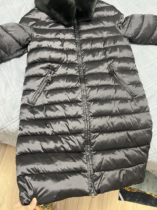 Продается женский пуховик 44 размер