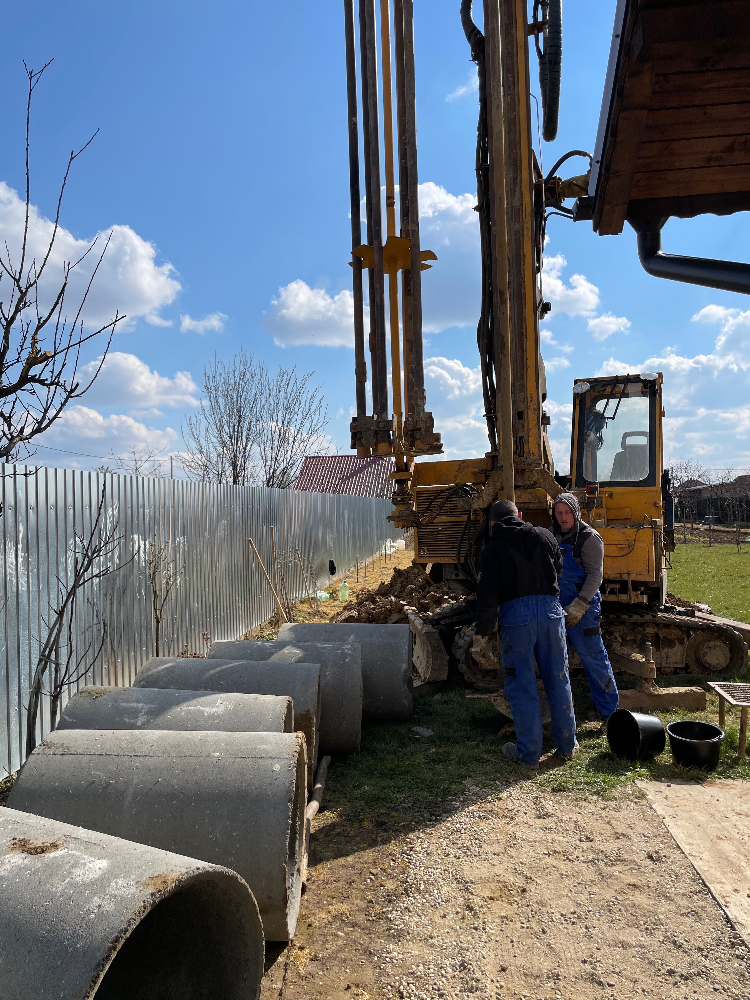 Foraje FANTANI cu tub beton BIHOR