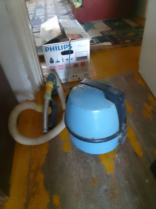 Пылесос б/ работает.