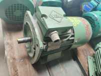 Motor electric trifazat cu talpa si flansa, 0.55kW, 1500rpm