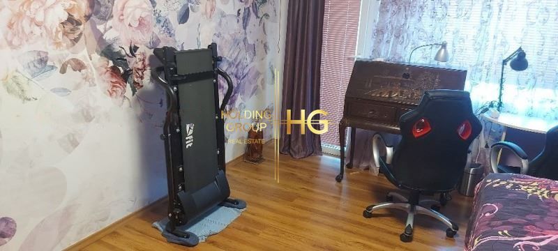 Продава се Двустаен апартамент в Варна, Младост 1 - 66 кв.м за 1969 €/кв.м - Снимка #5