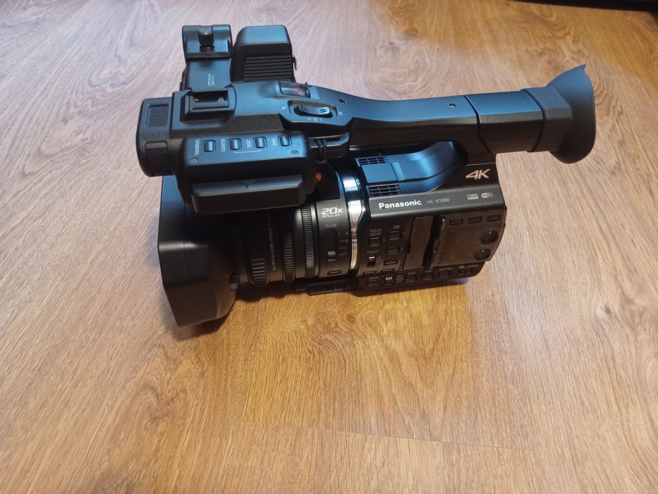 Panasonic hc x1000