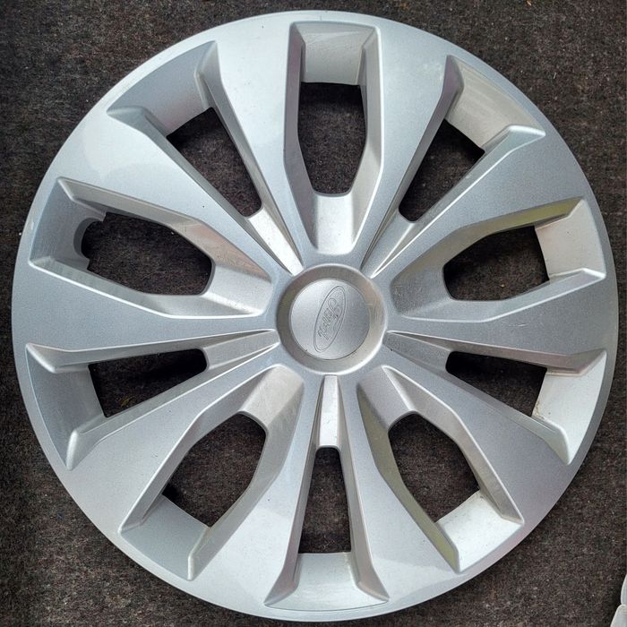 Capac Ford pentru roti pe 15