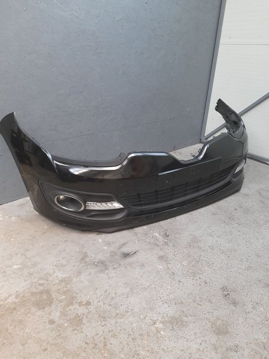 Bara Spoiler Fata Grile Lumini Zi Renault Megane 3 Facelift FL 2014