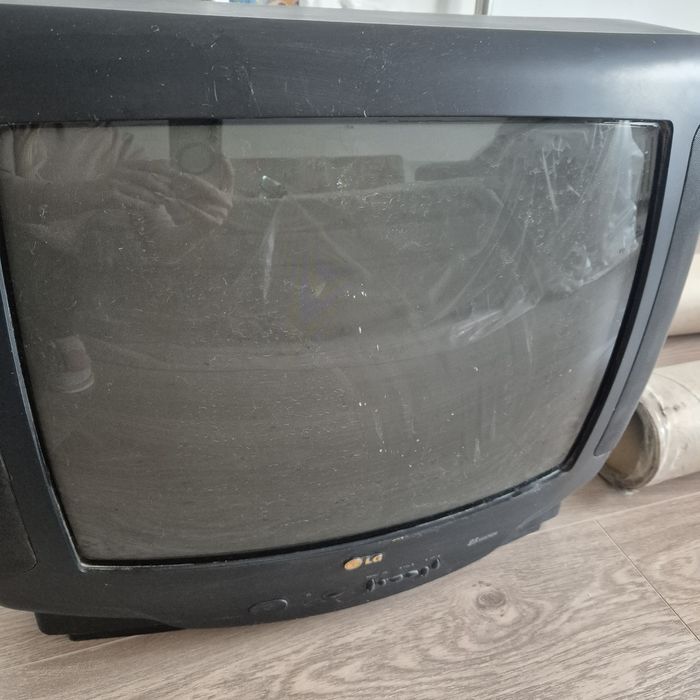 Продам телевизор