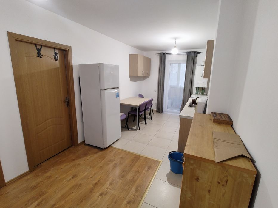 Dau in chirie apartament 1 camera 40 mp+balcon inchis,parcare Florilor