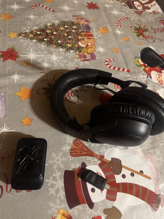 Vand casti de gaming hyper X cloud 3