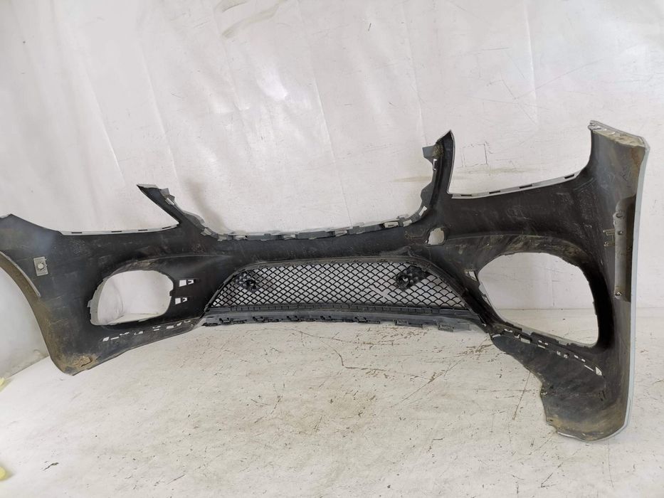 Предна броня с долна решетка Повредена Мерцедес-Бенц С-Клас / Mercedes