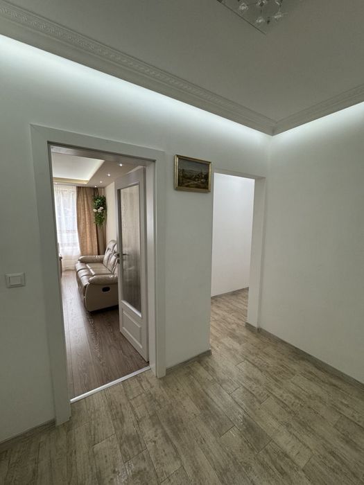 Тристаен апартамент в Манастирски Ливади