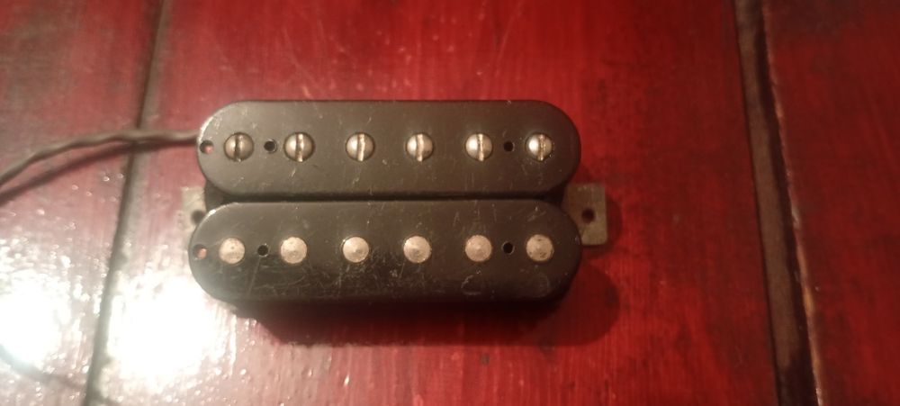 Bridge Ceramic  Humbucker Адаптер за китара.