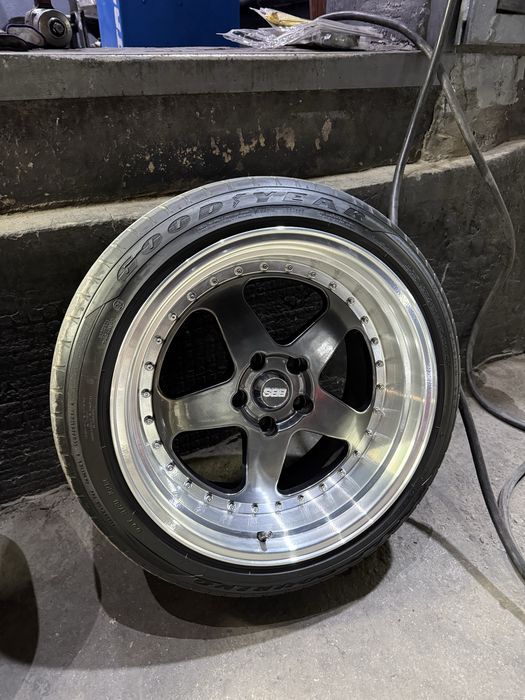 Продаю диски R18