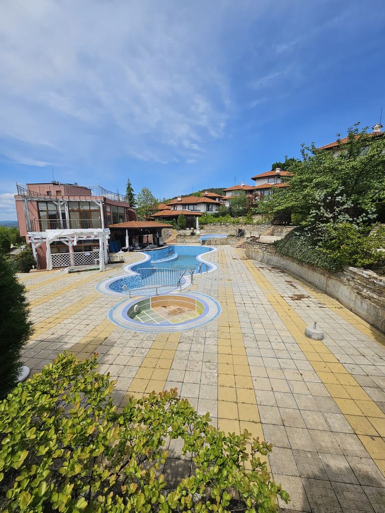 Продава се Двустаен апартамент в с. Кошарица, Област Бургас - 67 кв.м за 990 €/кв.м - Снимка #10