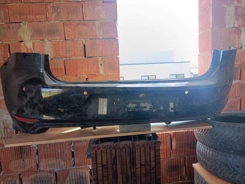 Bara spate Golf 7 GT cu gauri pentru senzori