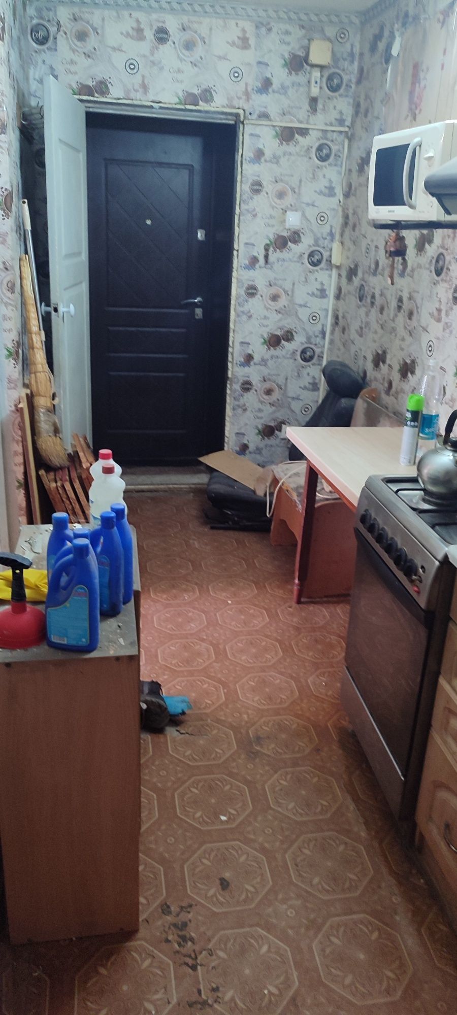 Продам квартиру в бывшем общежитии.