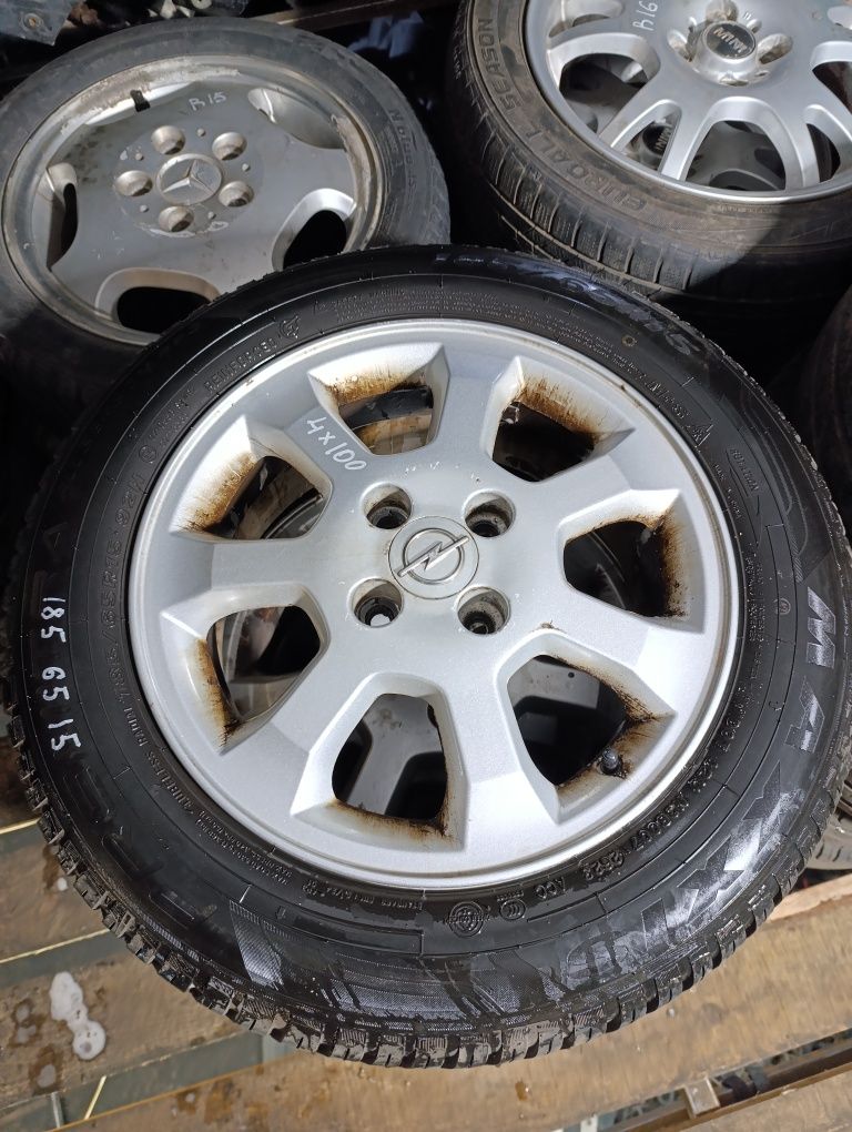 Диски л.п R15 с резиной 4*100 с Германии